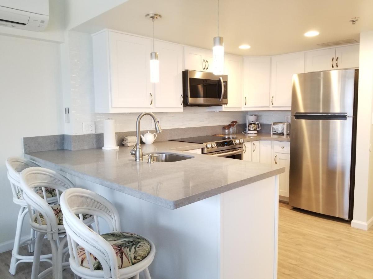 Ilikai Tower One Bedroom Lagoon View Waikiki Condos With Lanai & Free Wifi 호놀룰루 객실 사진