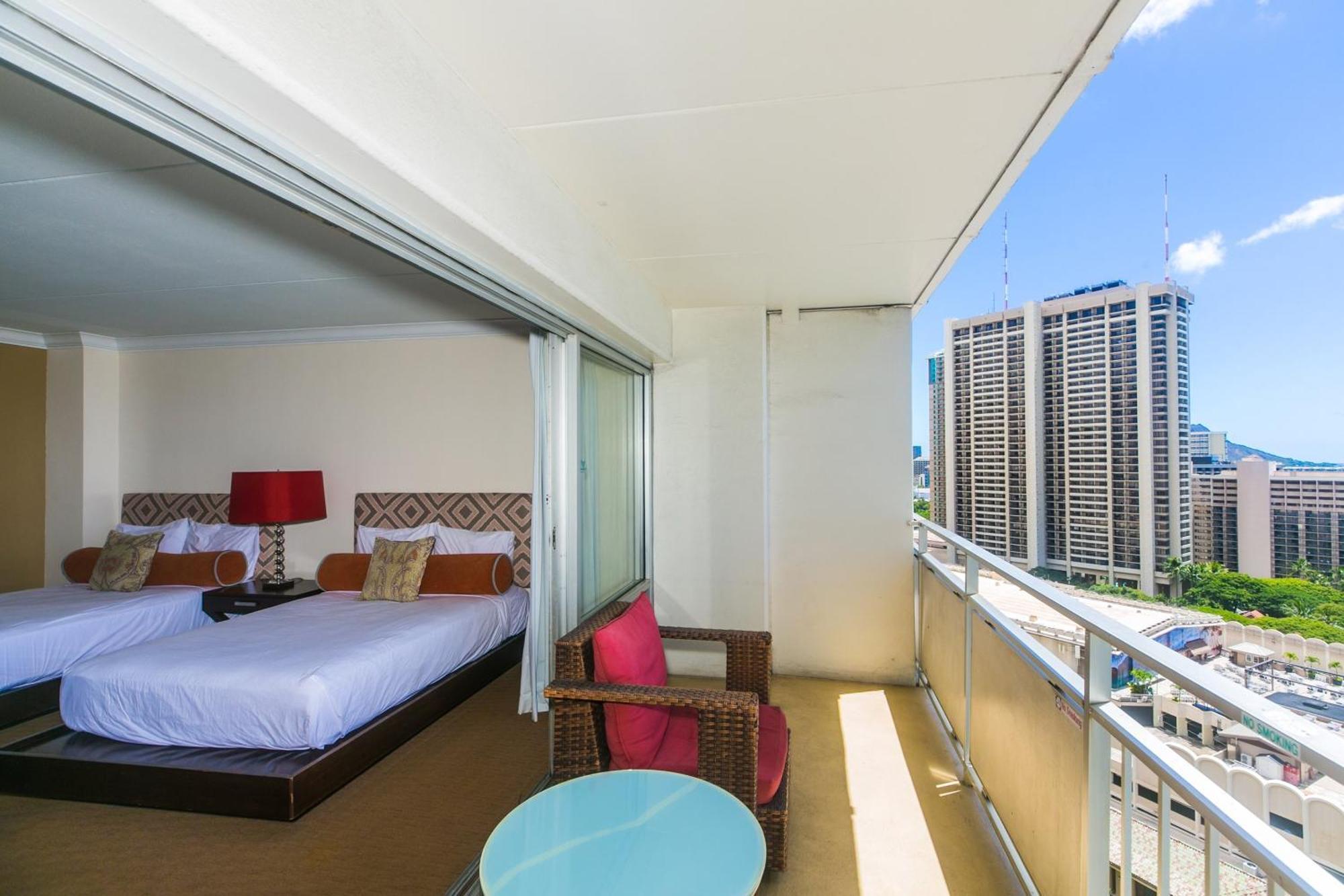 Ilikai Tower One Bedroom Lagoon View Waikiki Condos With Lanai & Free Wifi 호놀룰루 객실 사진