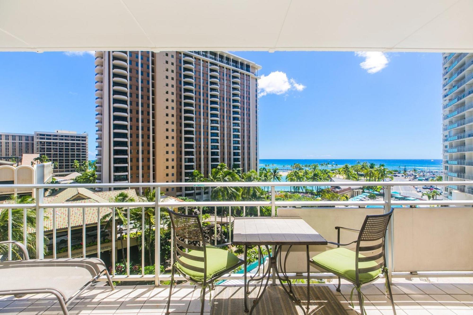 Ilikai Tower One Bedroom Lagoon View Waikiki Condos With Lanai & Free Wifi 호놀룰루 객실 사진