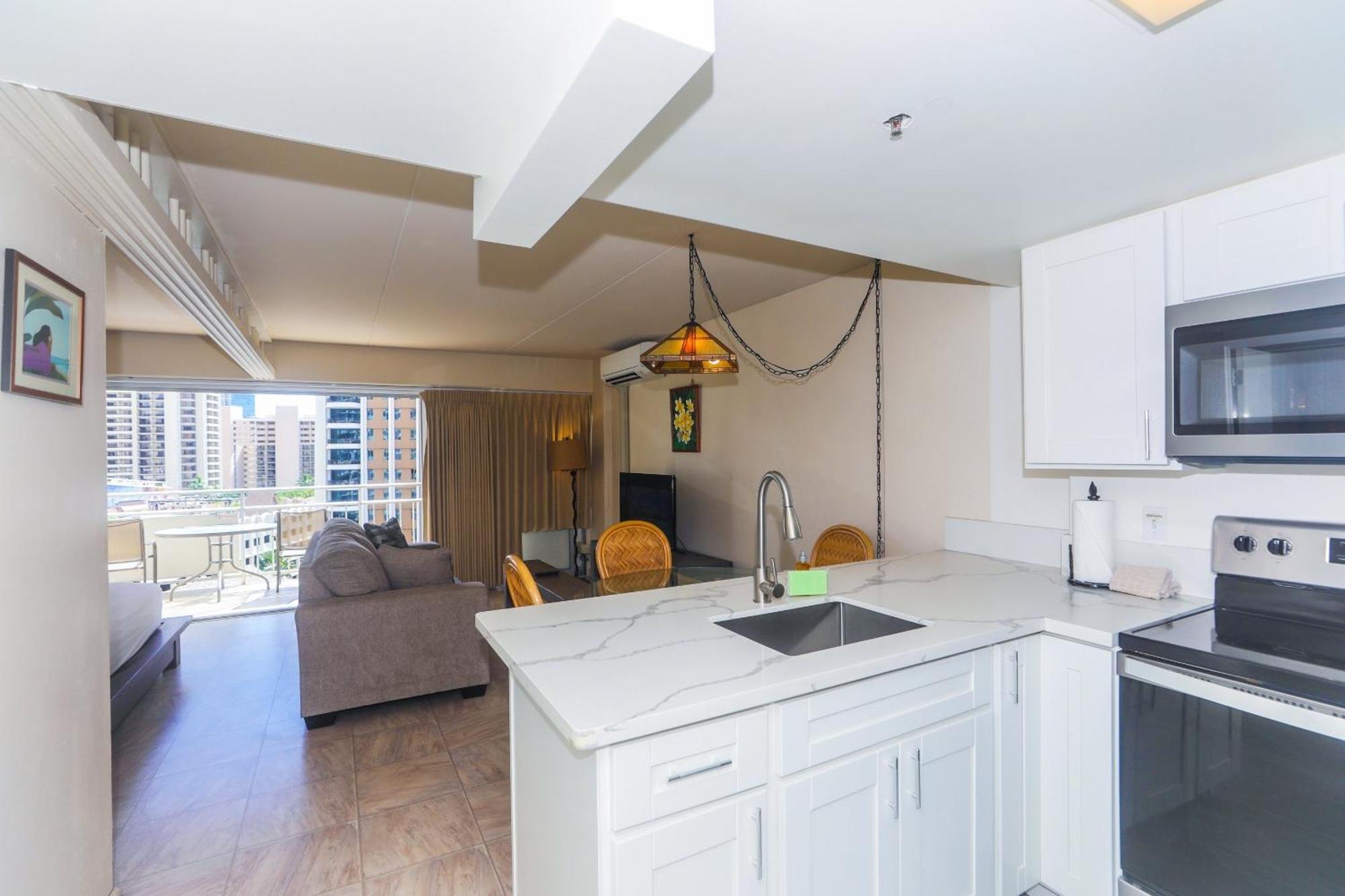 Ilikai Tower One Bedroom Lagoon View Waikiki Condos With Lanai & Free Wifi 호놀룰루 객실 사진